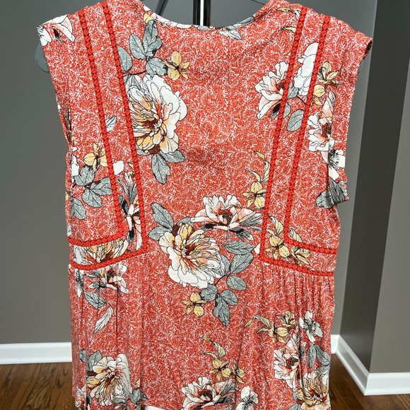 DANIEL RAINN Micaela Embroidery Detail Tassel Knit Top - Picture 5 of 6